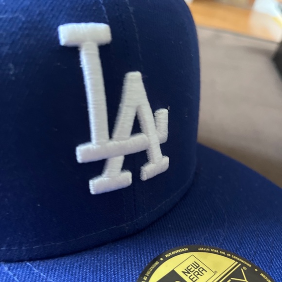 LA Dodgers Fitted Cap (7 3/4) - Picture 5 of 5